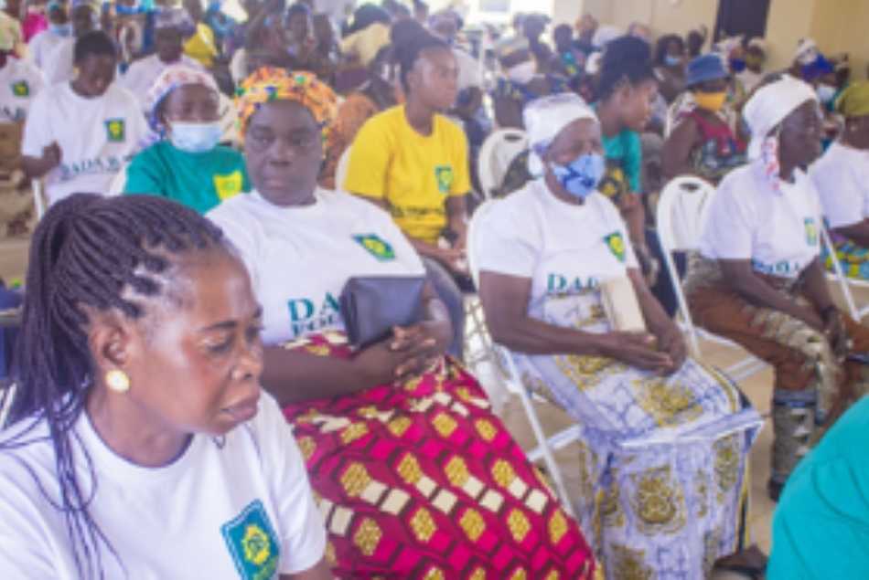 Maternal health education session